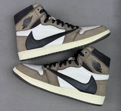 Travis Scott × Nike Air Jordan 1 Retro High OG TS SP "Sail/Dark Mocha"
