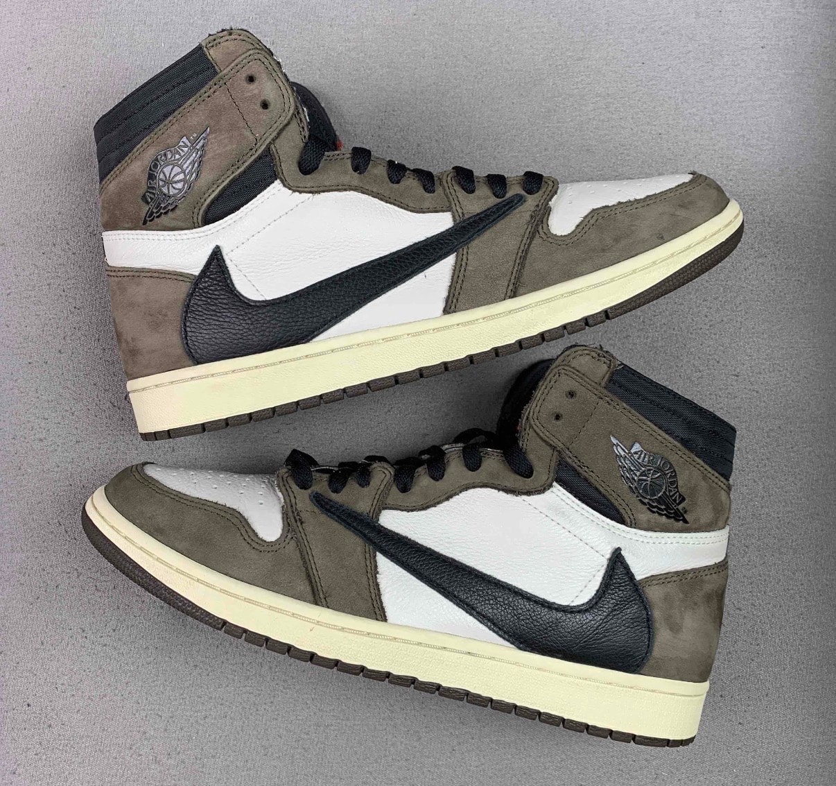 Travis Scott × Nike Air Jordan 1 Retro High OG TS SP "Sail/Dark Mocha"