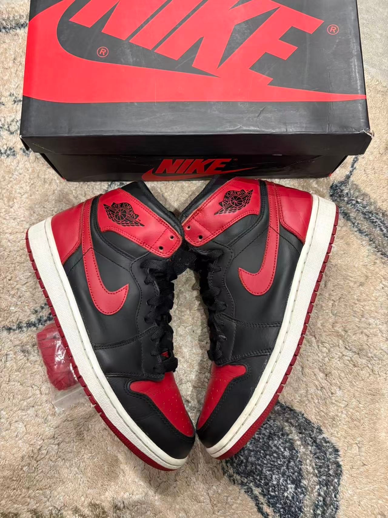 Nike Air Jordan 1 Retro High OG "Bred" (2013)