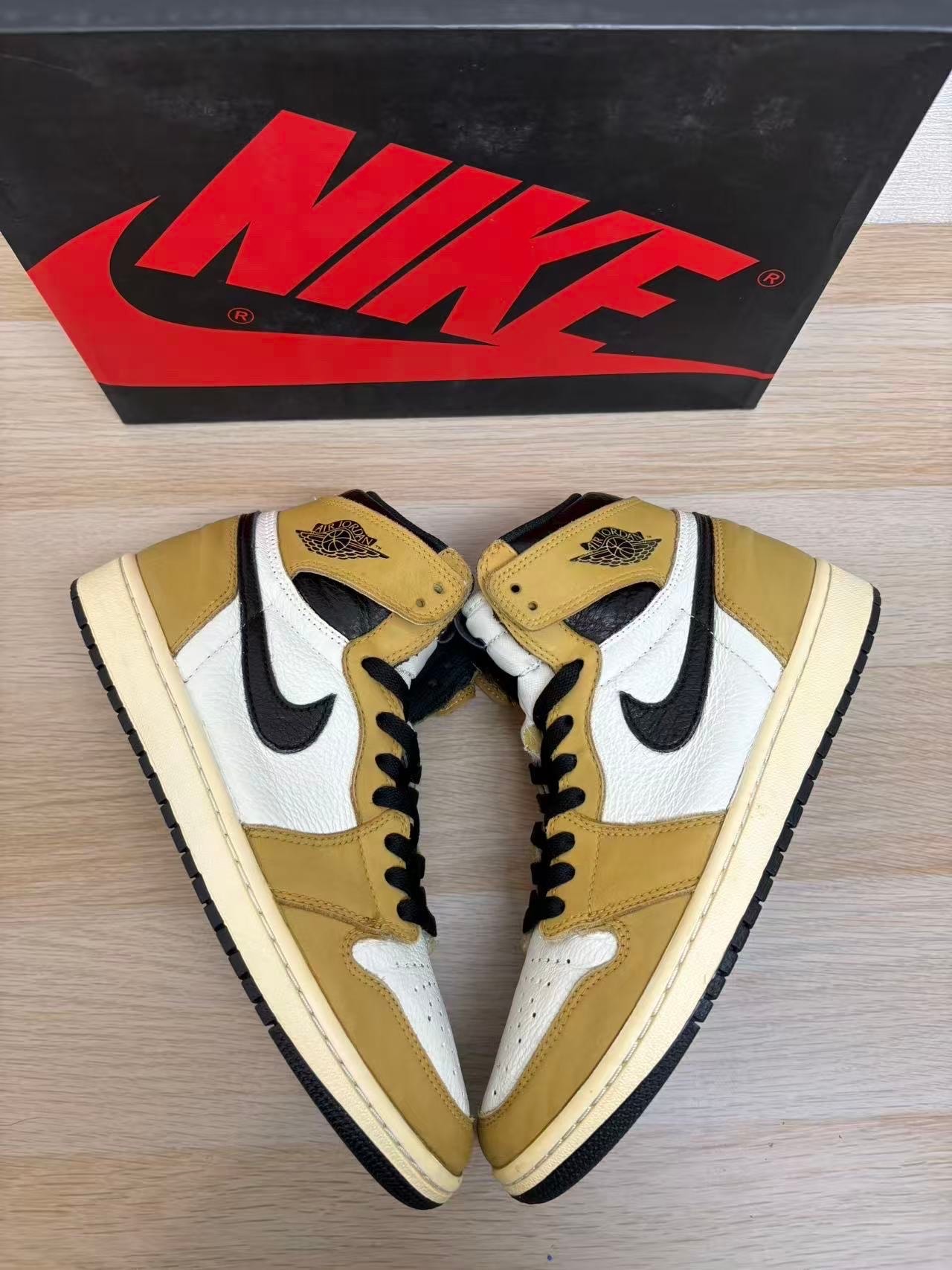 Nike Air Jordan 1 RETRO High "Rookie of The Year"