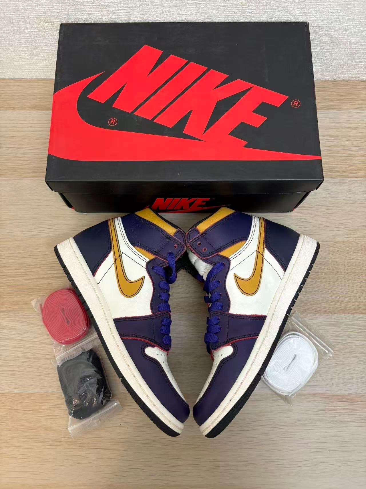 Nike SB × Air Jordan 1 Retro High "La To Chicago"