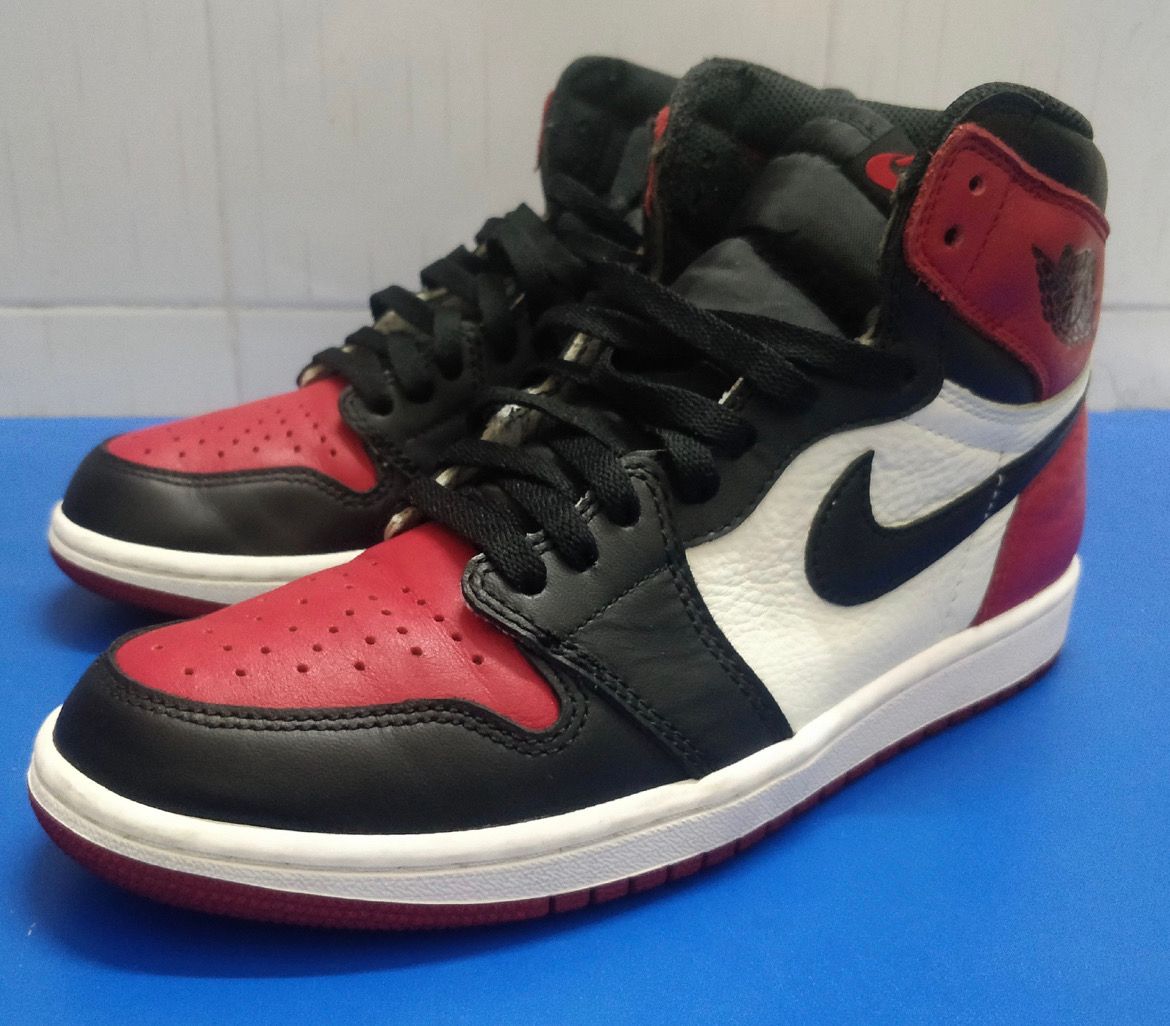 Nike Air Jordan 1 Retro High OG "Bred Toe"