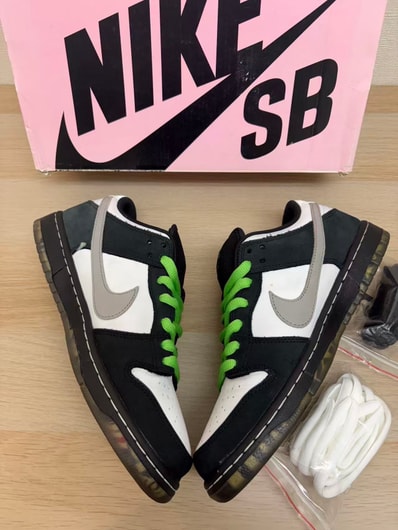 STAPLE × Nike SB Dunk Low "Pigeon Black/White"