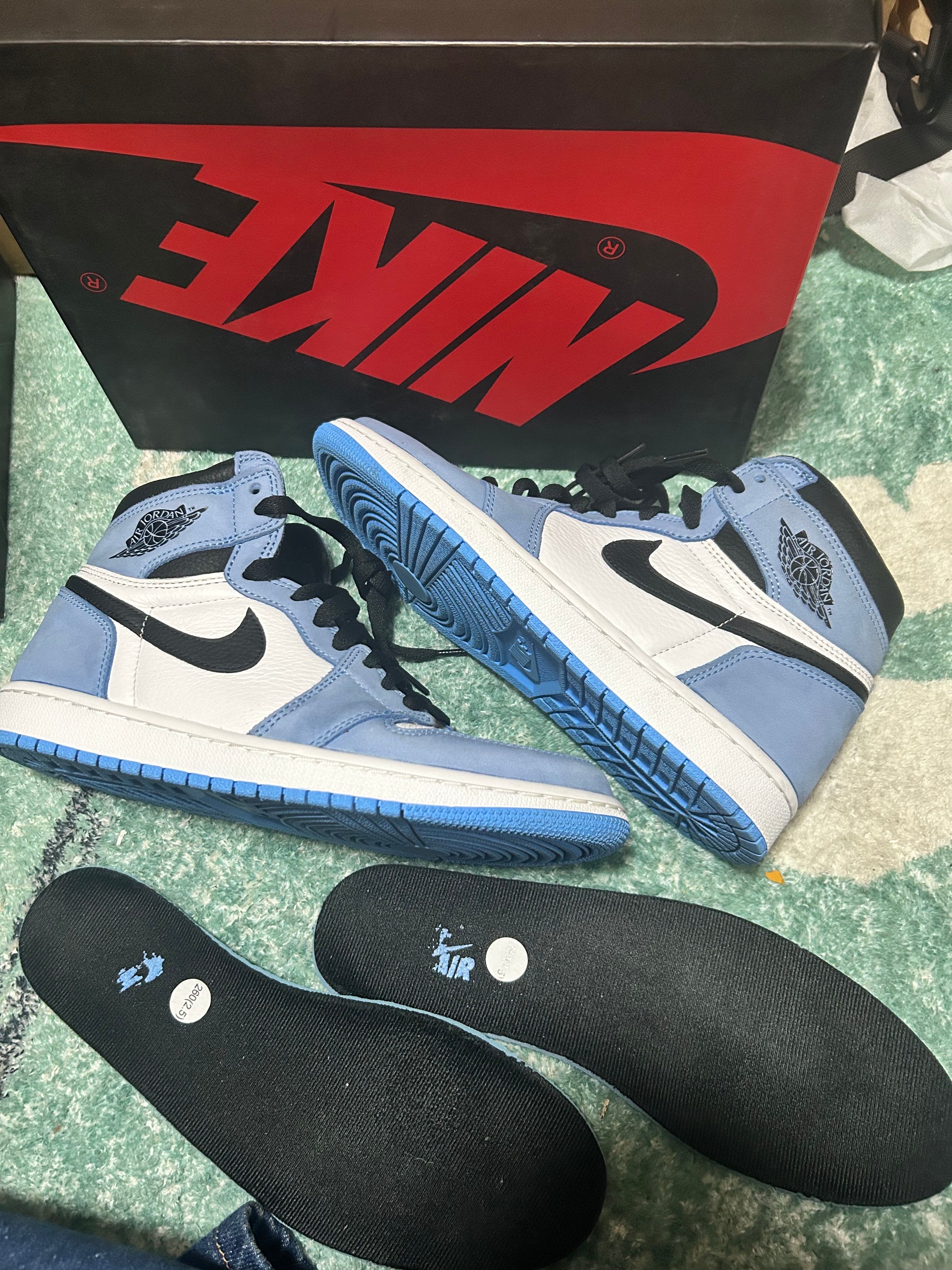 Nike Air Jordan 1 High OG "University Blue"