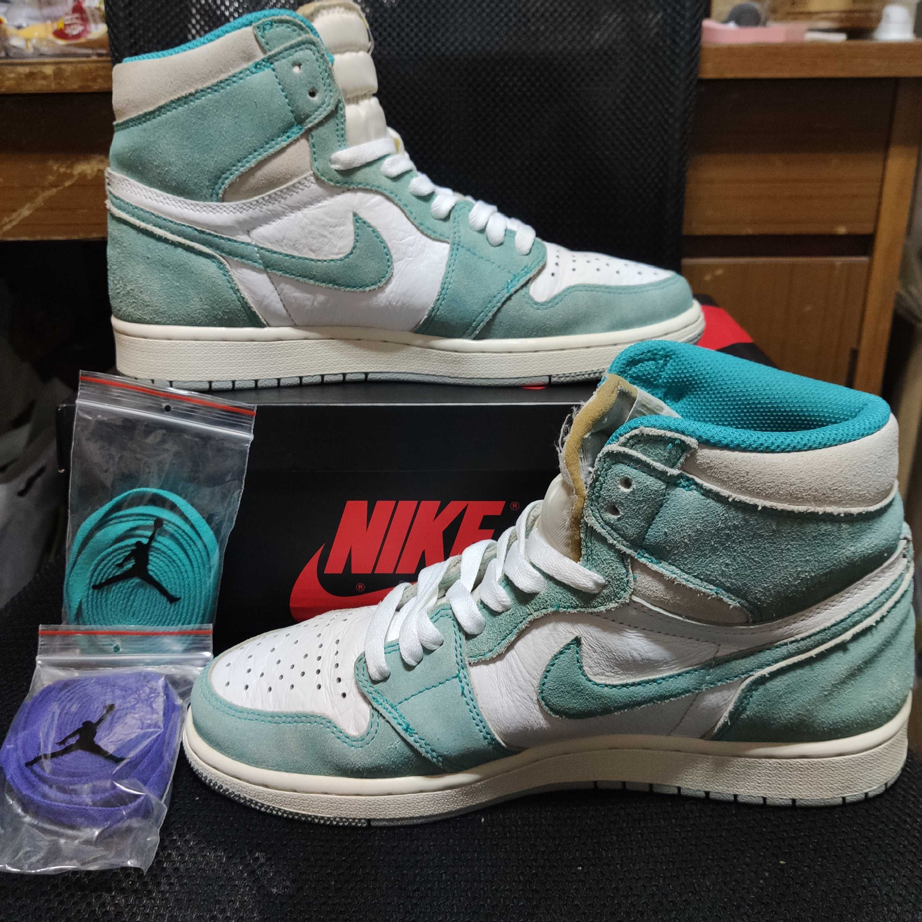 Nike Air Jordan 1 Retro High OG "Turbo Green"