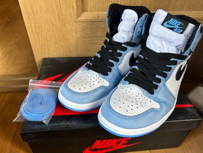 Nike Air Jordan 1 High OG "University Blue"