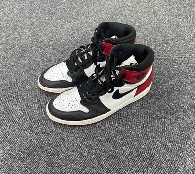 Nike Air Jordan 1 Retro High OG "Black Toe"(2016)