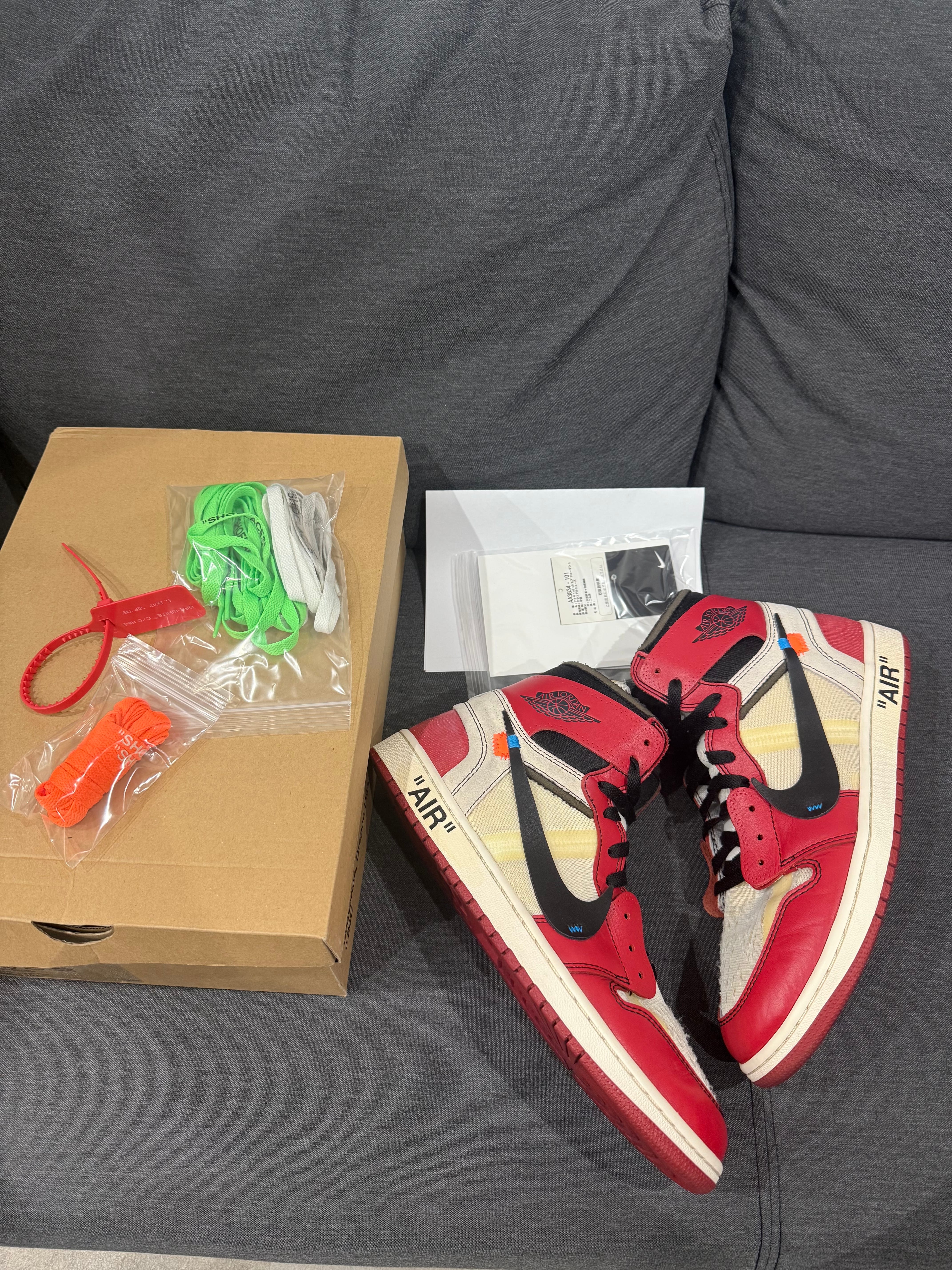 Off-White × Nike Air Jordan 1 Retro High The Ten "Chicago"