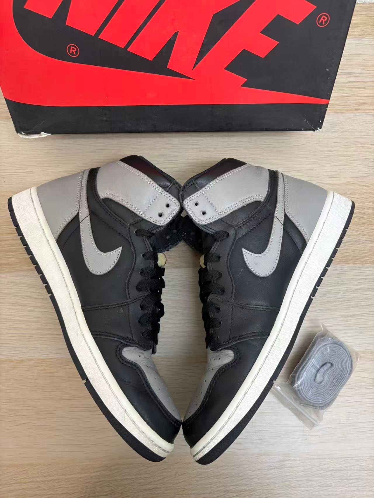 Nike Air Jordan 1 Retro High OG "Shadow" (2018)