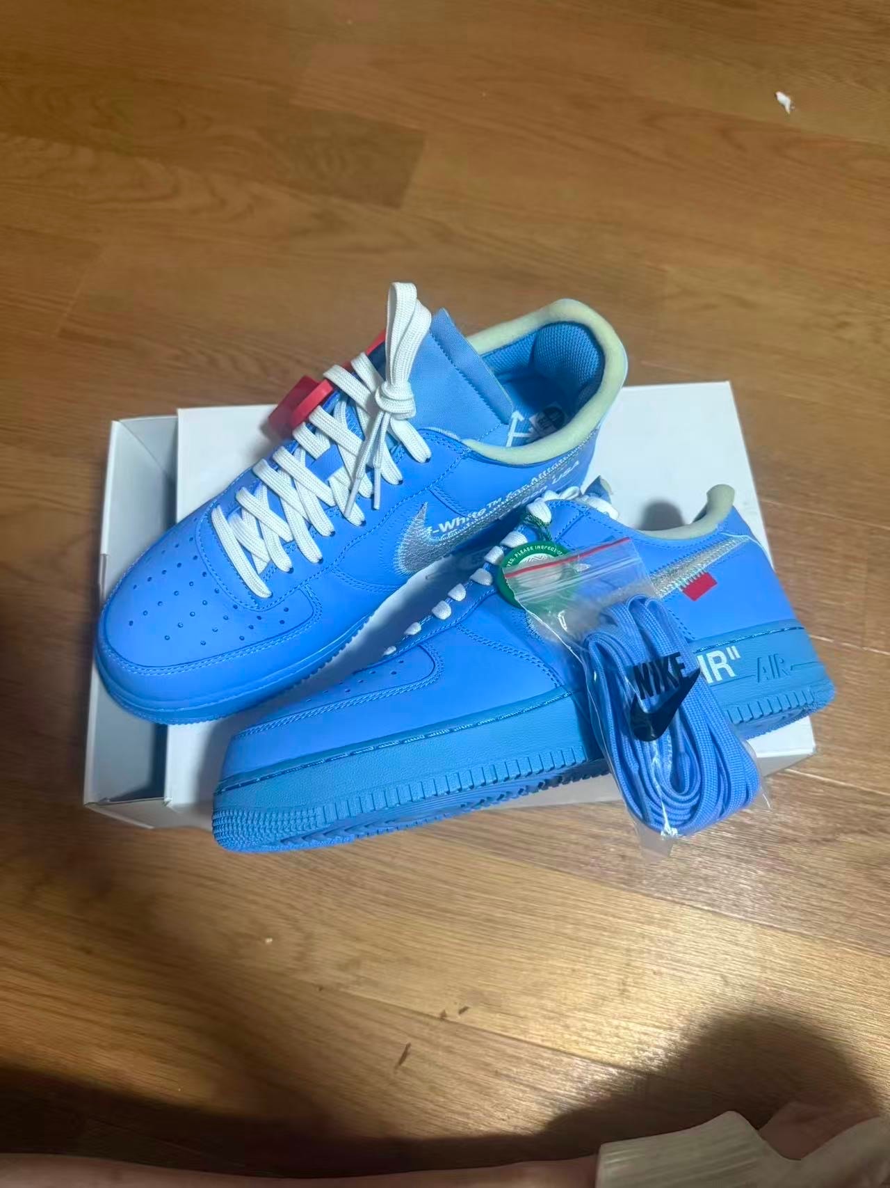 Off-White × Nike Air Force 1 Low 