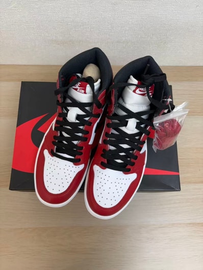 Nike Air Jordan 1 Retro High "Chicago" (2015)