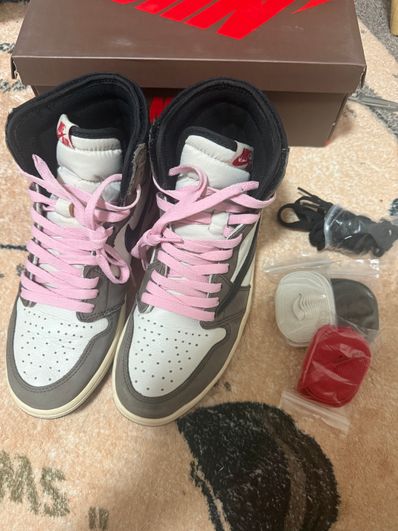 Travis Scott × Nike Air Jordan 1 Retro High OG TS SP "Sail/Dark Mocha"