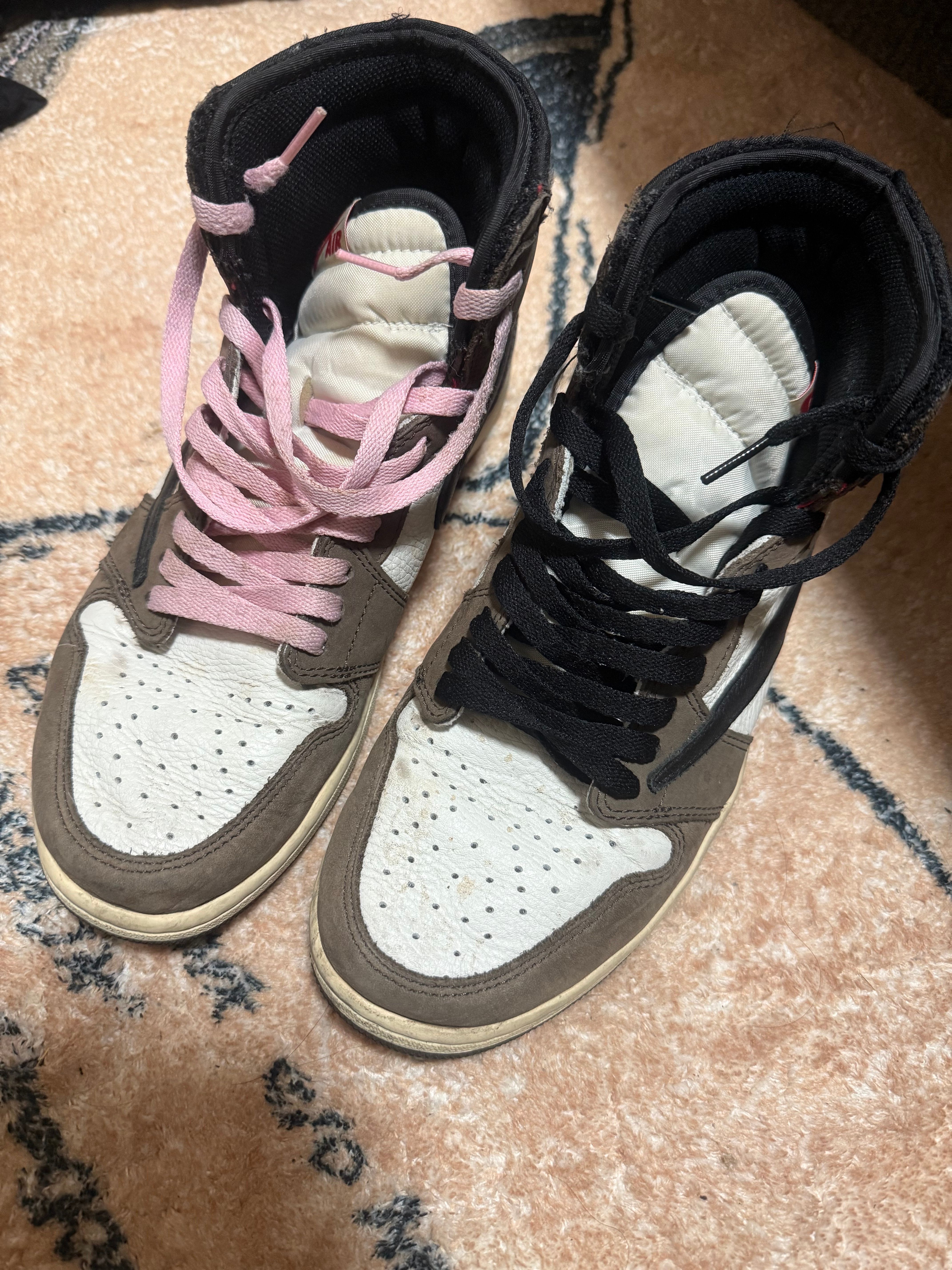 Travis Scott × Nike Air Jordan 1 Retro High OG TS SP "Sail/Dark Mocha"