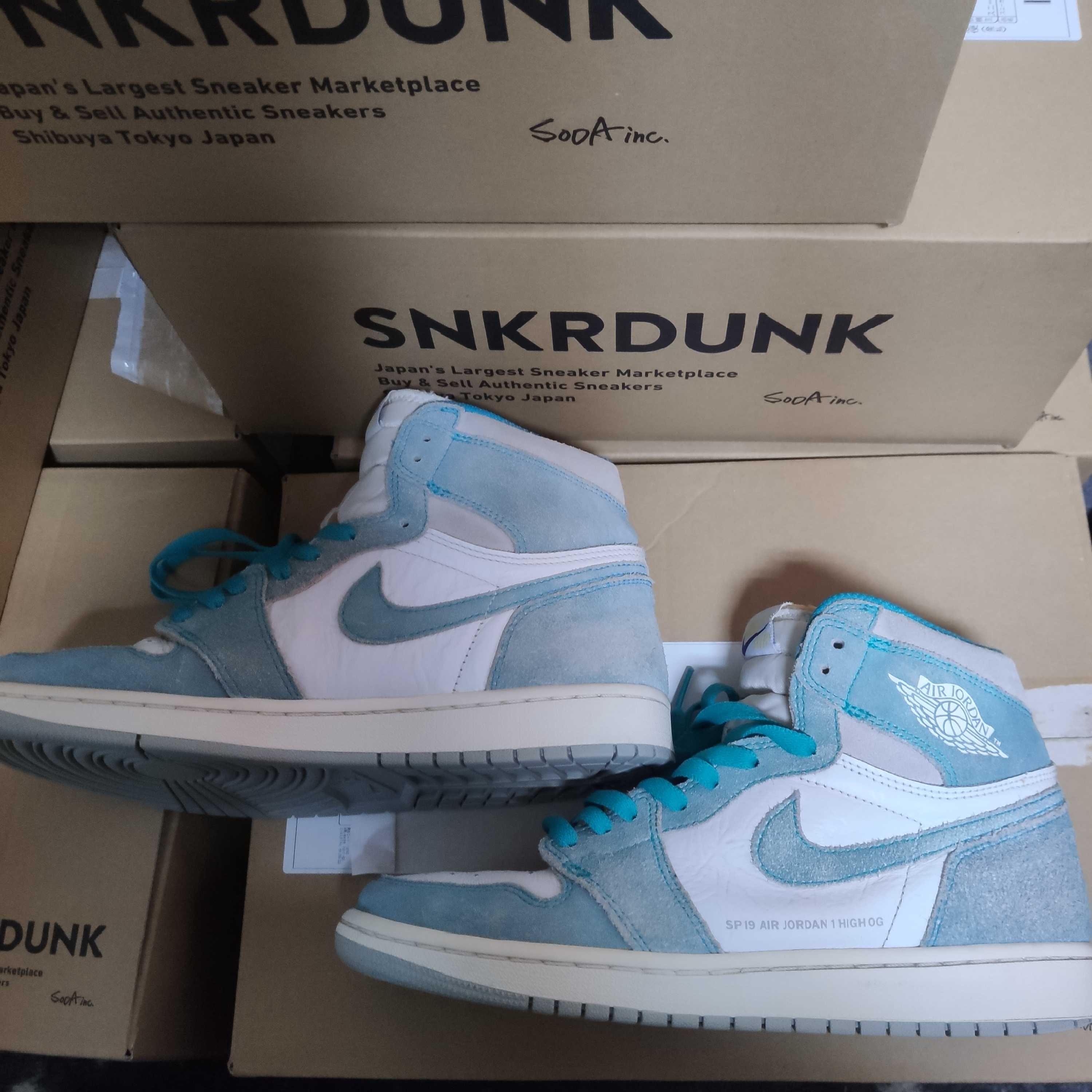 Nike Air Jordan 1 Retro High OG "Turbo Green"