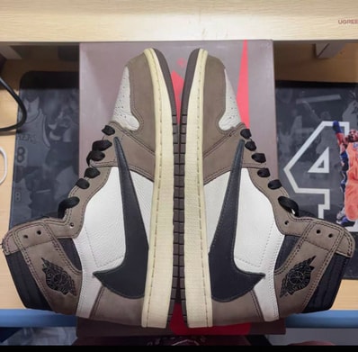Travis Scott × Nike Air Jordan 1 Retro High OG TS SP "Sail/Dark Mocha"