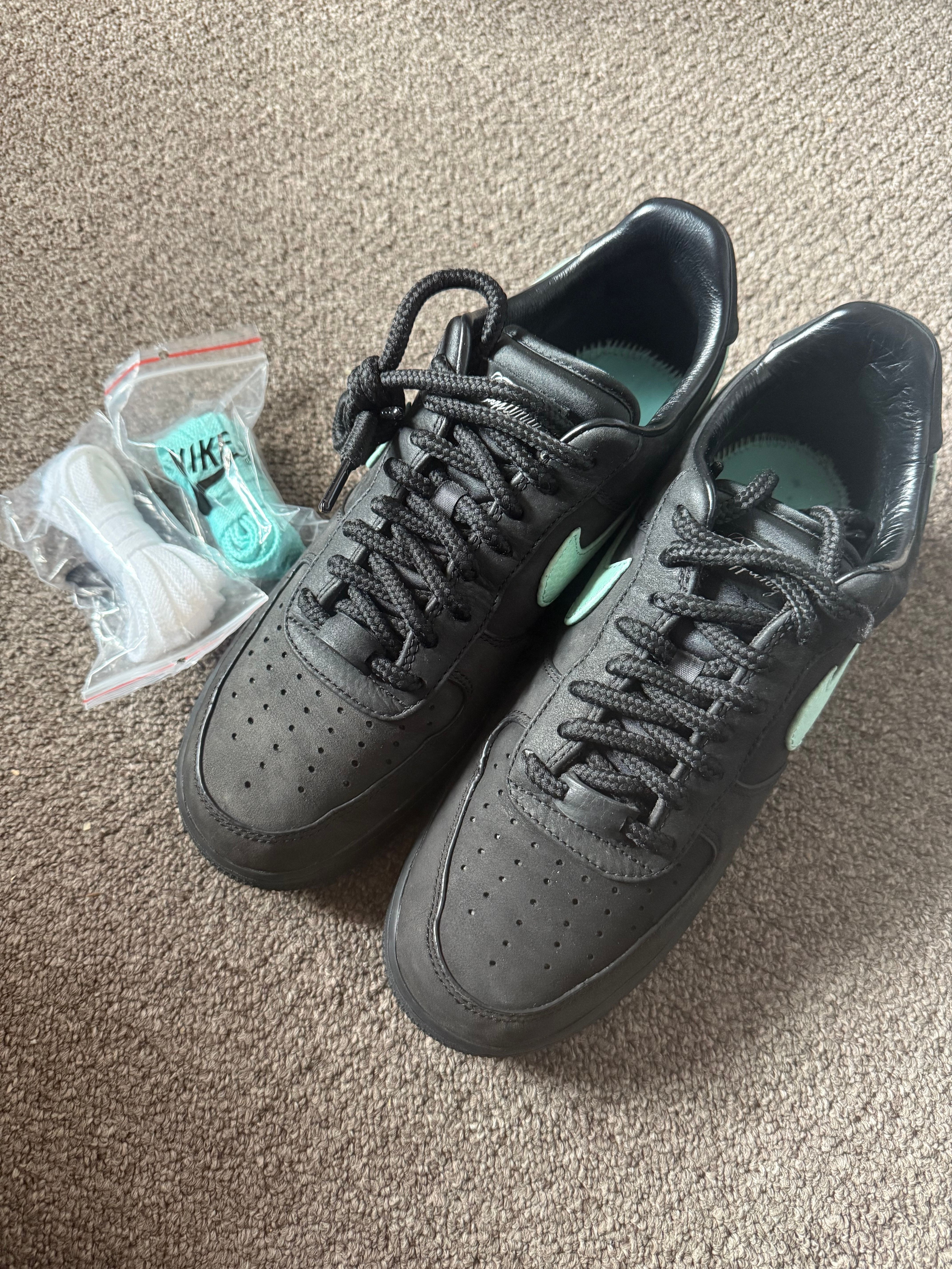 Tiffany & Co. × Nike Air Force 1 Low "1837"