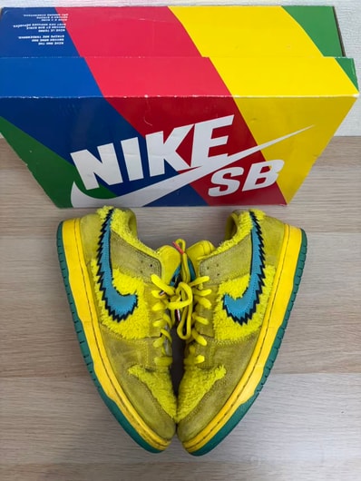 Grateful Dead × Nike SB Dunk Low "Yellow Bear"