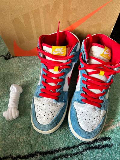 Nike SB Dunk High "Doraemon"