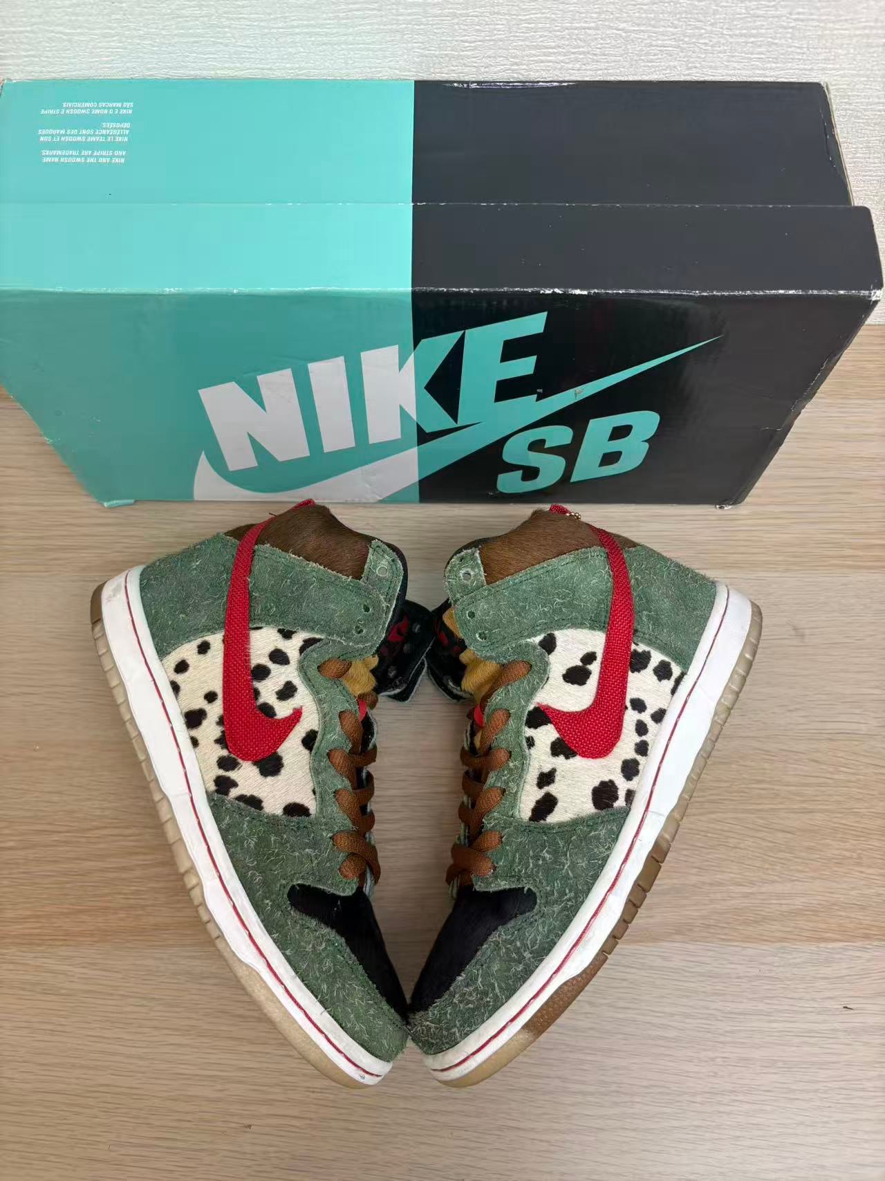 Nike SB Dunk High Pro QS "Dog Walker"