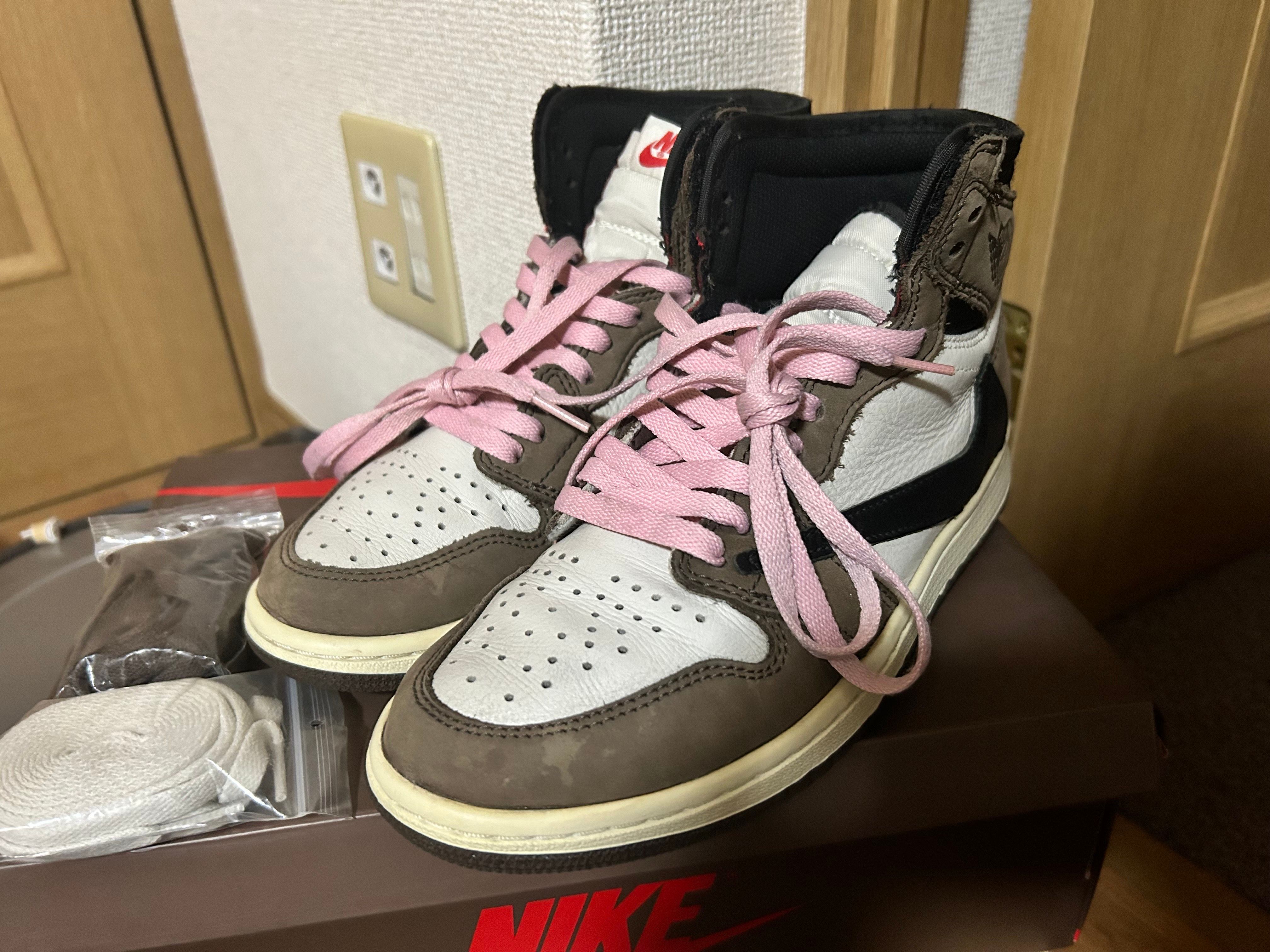 Travis Scott × Nike Air Jordan 1 Retro High OG TS SP "Sail/Dark Mocha"