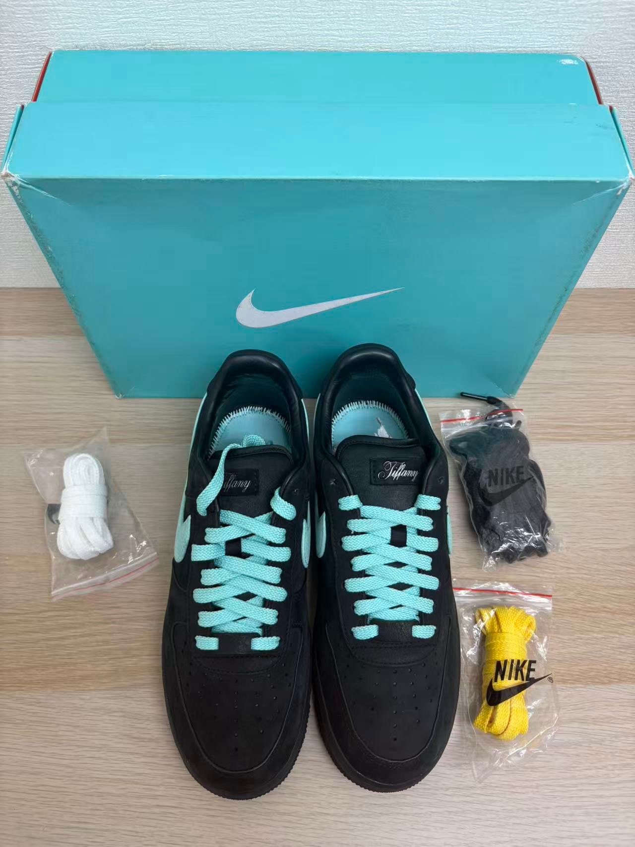 Tiffany & Co. × Nike Air Force 1 Low "1837"