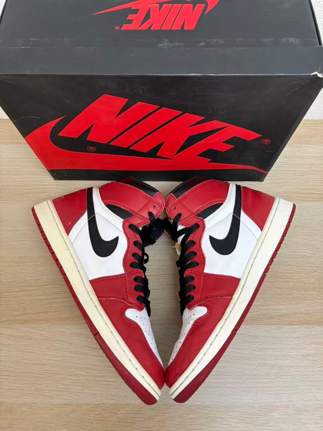 Nike Air Jordan 1 Retro High "Chicago" (2015)