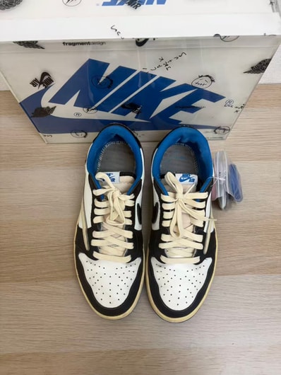 Travis Scott × fragment design × Nike Air Jordan 1 Low OG SP "Military Blue"