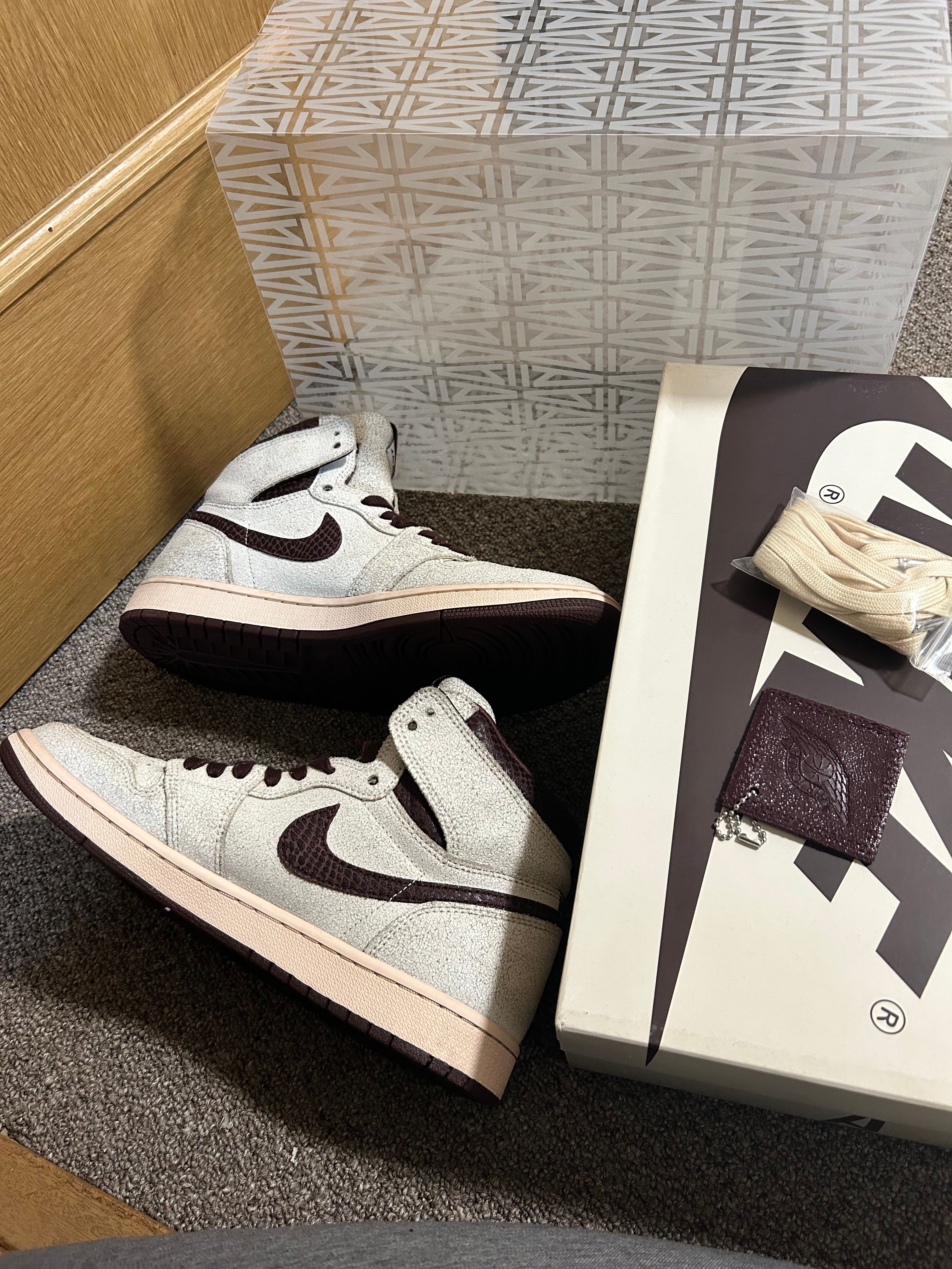 A Ma Maniere × Nike Air Jordan 1 Retro High OG "Sail and Burgundy"