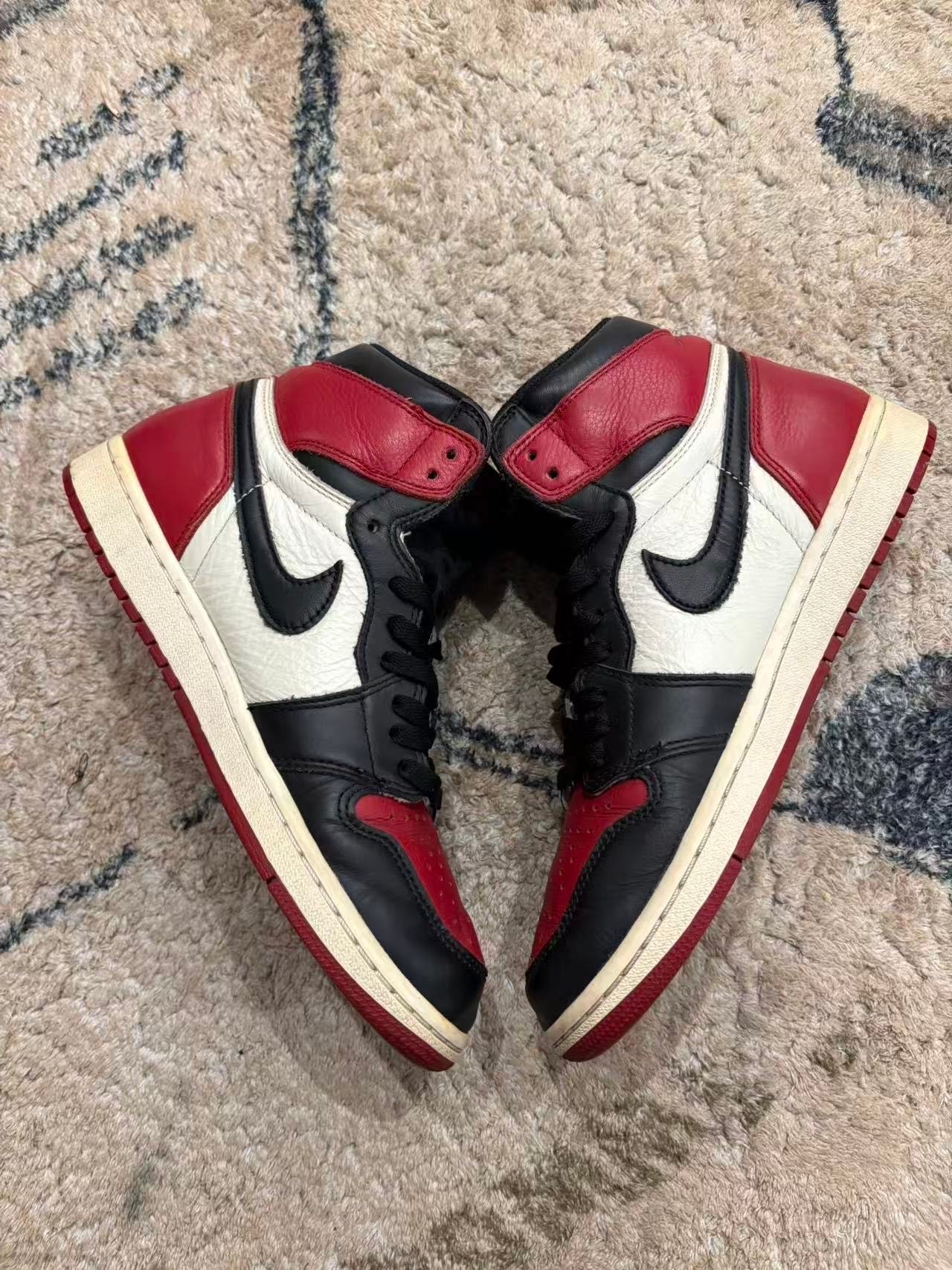 Nike Air Jordan 1 Retro High OG "Bred Toe"