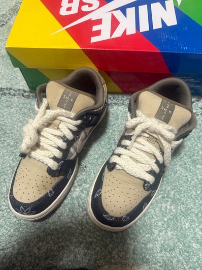 Travis Scott × Nike SB Dunk Low "Black/Parachute Beige"