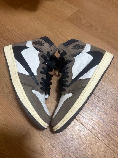 Travis Scott × Nike Air Jordan 1 Retro High OG TS SP "Sail/Dark Mocha"