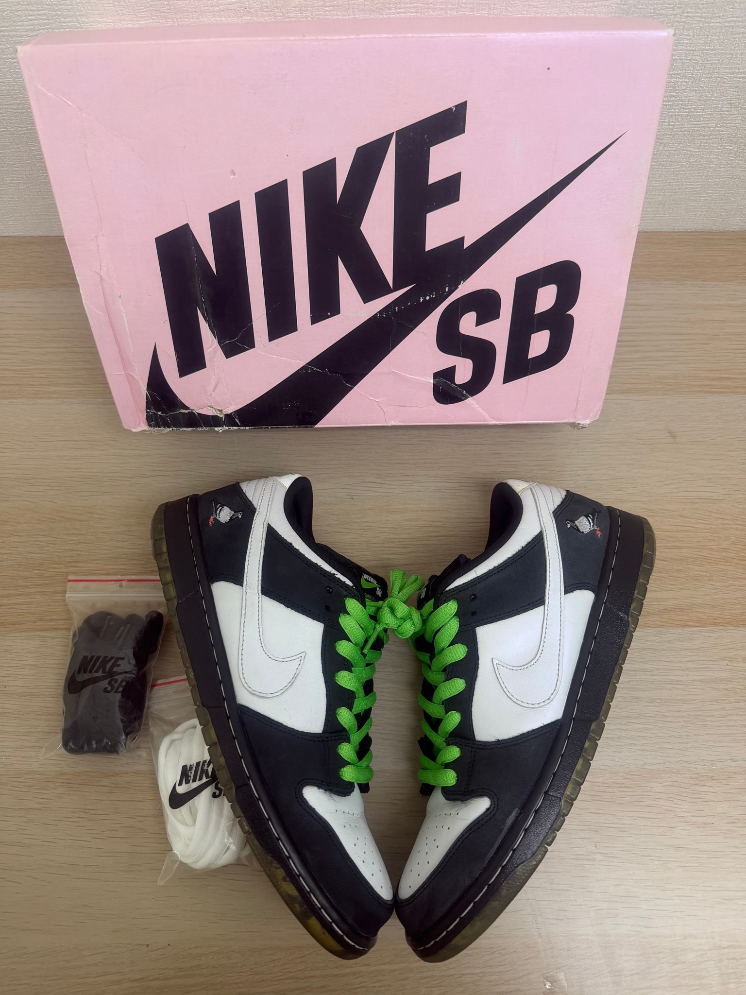 STAPLE × Nike SB Dunk Low "Pigeon Black/White"