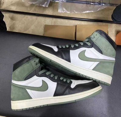 Nike Air Jordan 1 Retro High "Clay Green"