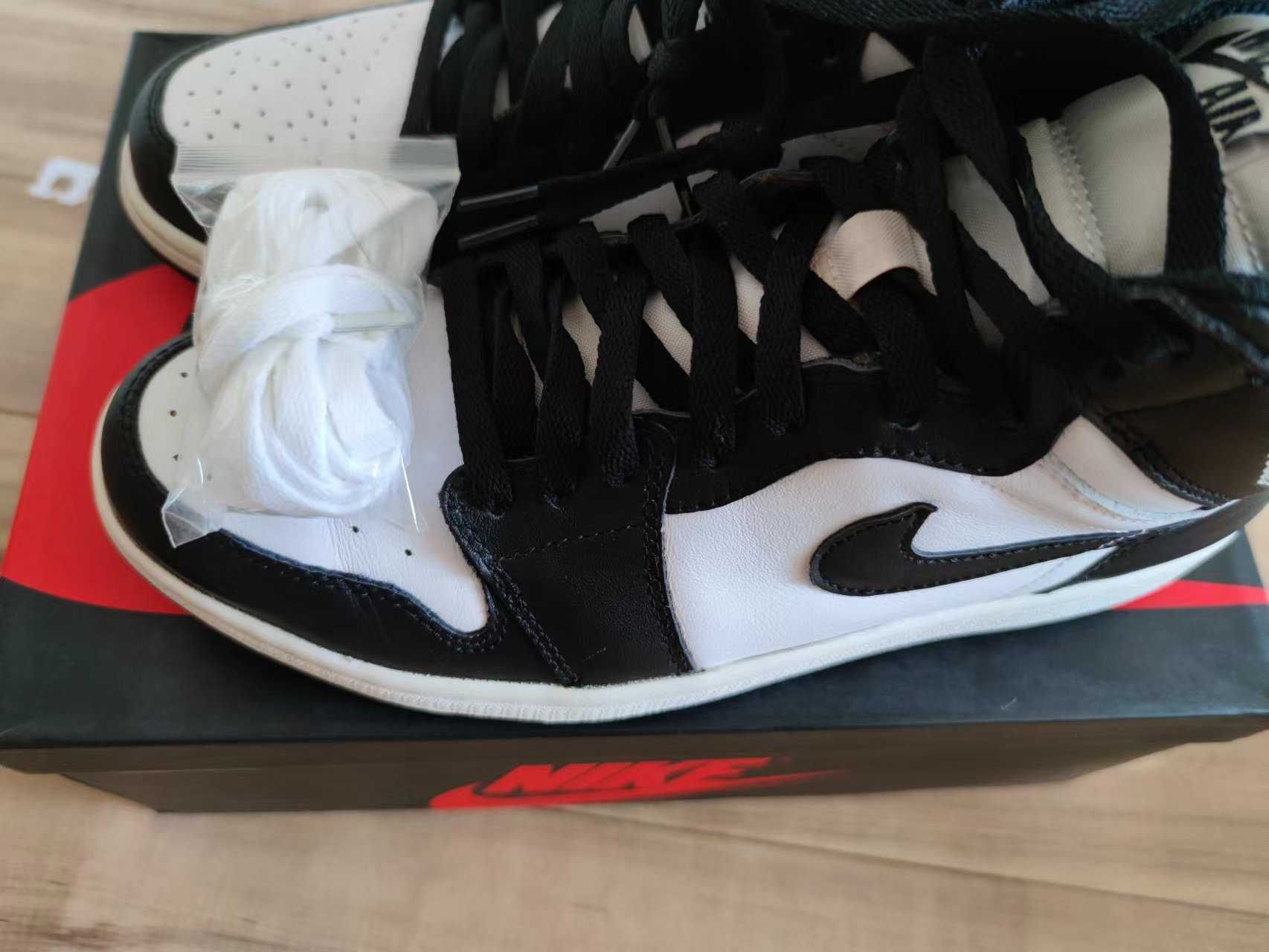 Nike Air Jordan 1 Retro High OG "Black/White" (2014)