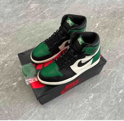Nike Air Jordan 1 Retro High OG "Pine Green"(2018)