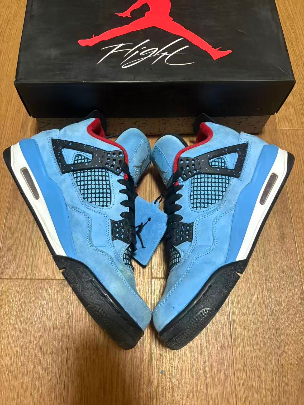 Travis Scott × Nike Air Jordan 4 Retro Cactus Jack "University Blue"