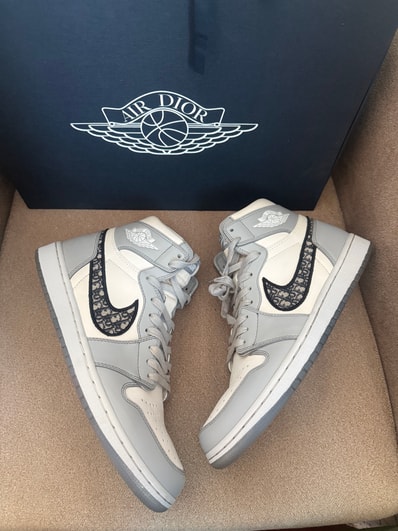 Dior × Nike Air Jordan 1 High OG "DIOR"