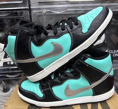 Diamond Supply × Nike SB Dunk High "Tiffany"