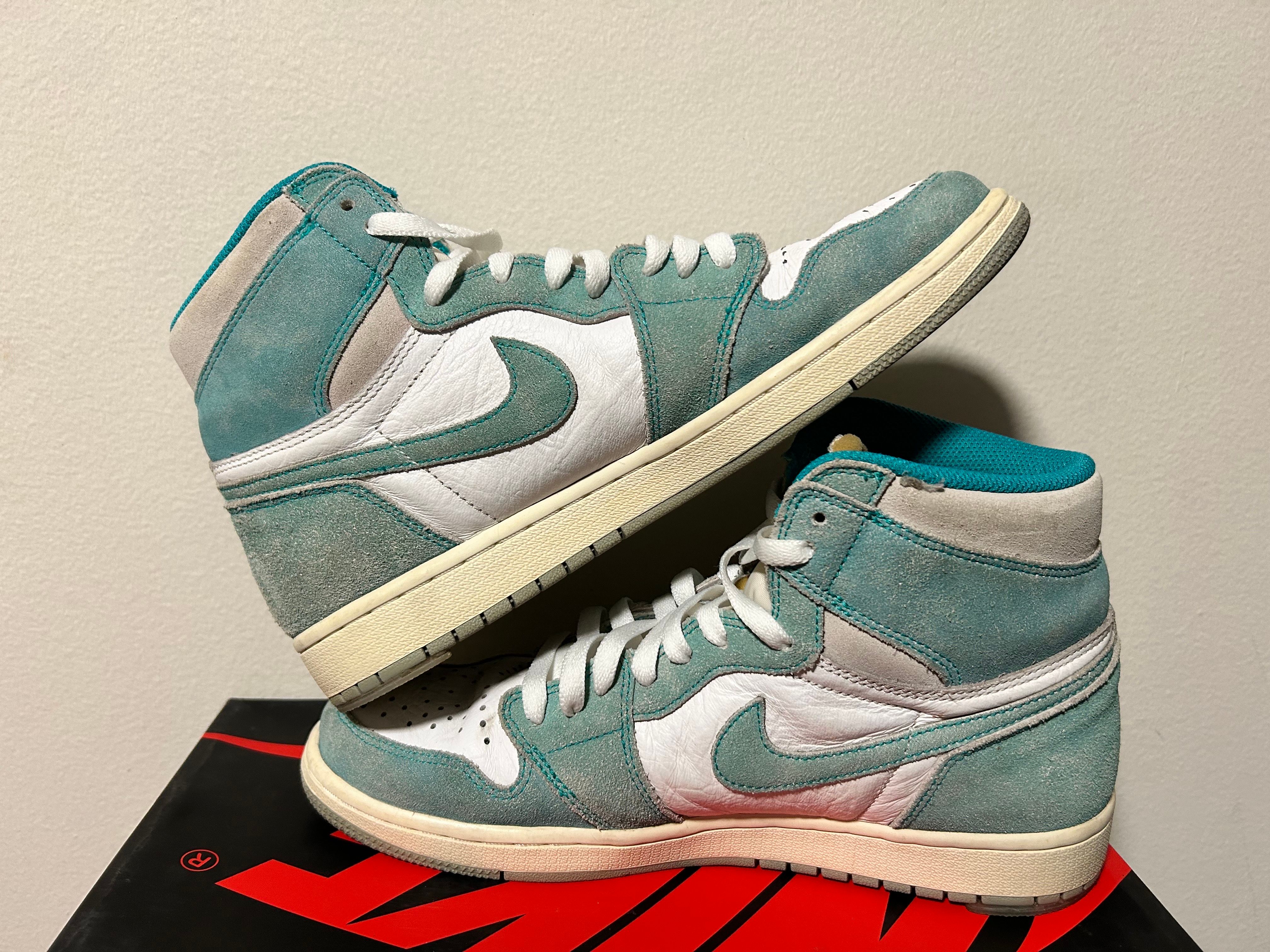 Nike Air Jordan 1 Retro High OG "Turbo Green"