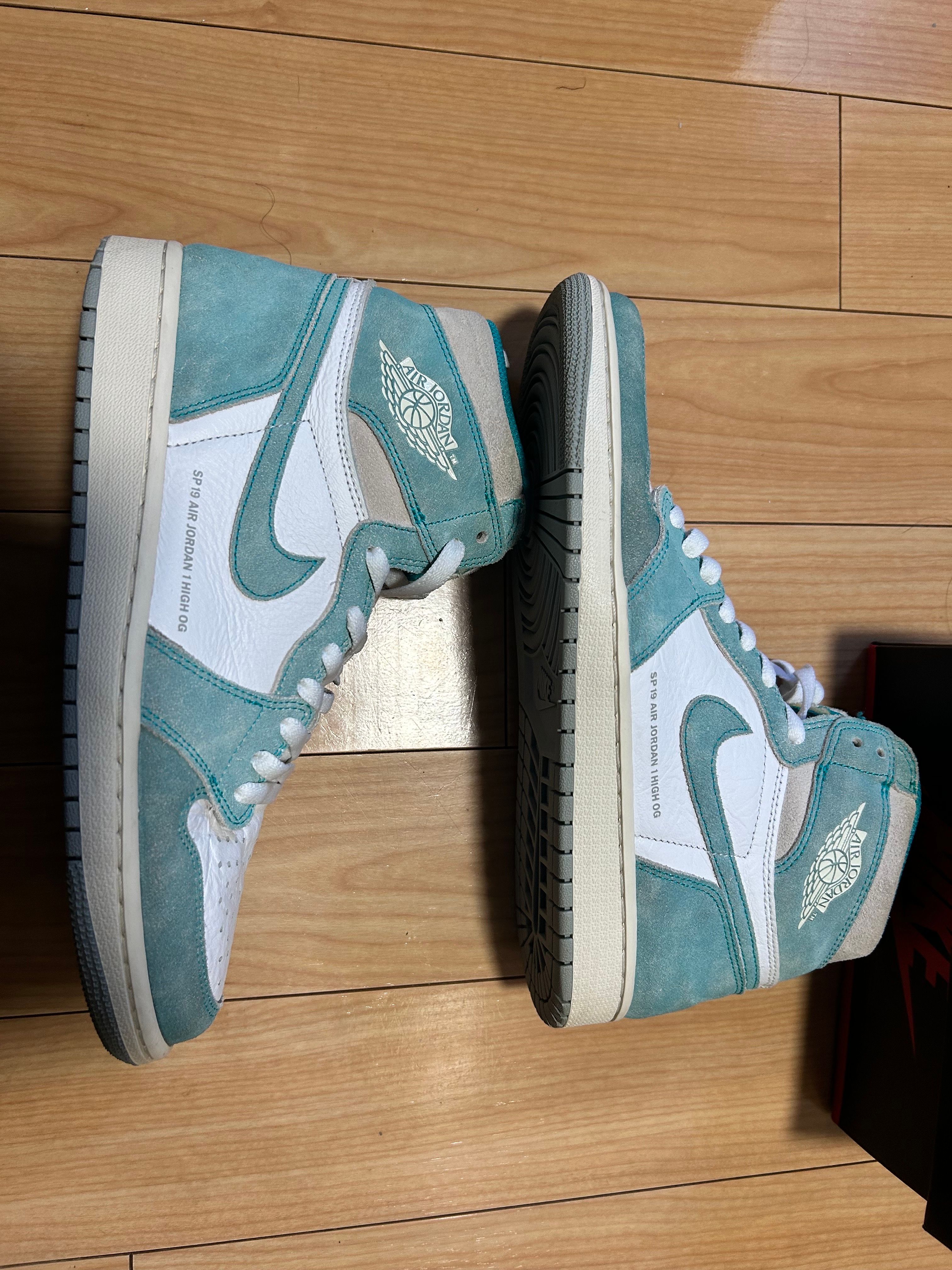 Nike Air Jordan 1 Retro High OG "Turbo Green"