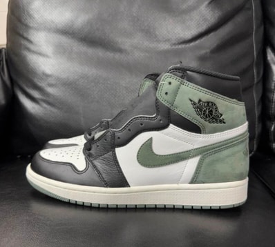Nike Air Jordan 1 Retro High "Clay Green"