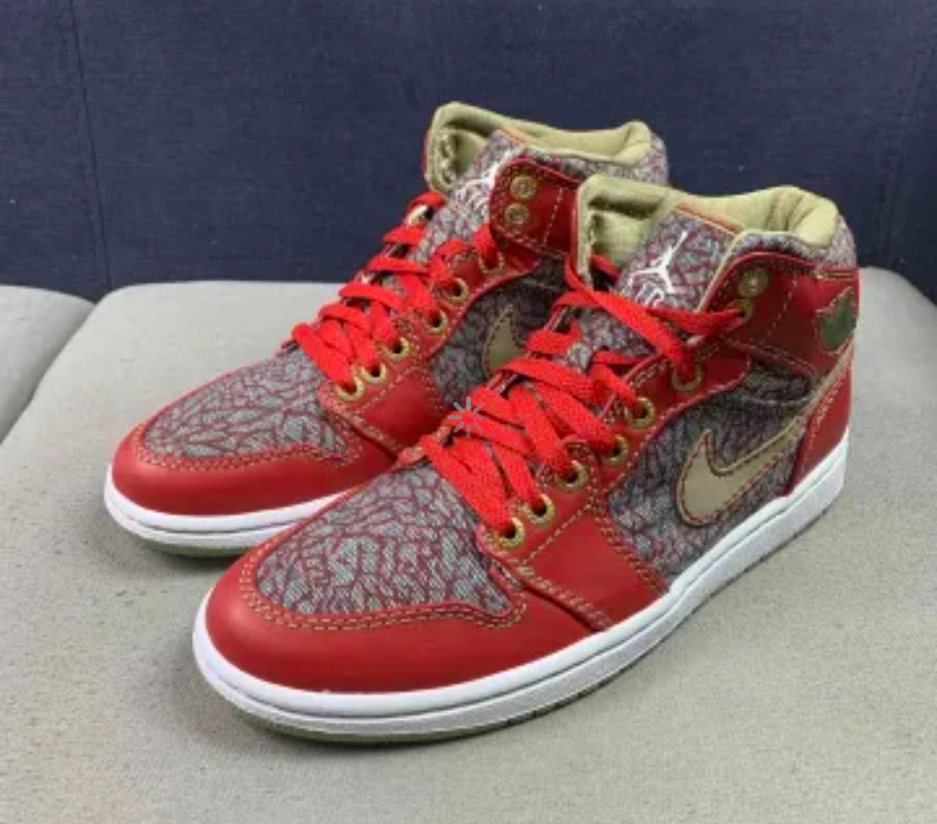 Levi's × Nike Air Jordan 1 23/501 Denim Pack "Varsity Red"