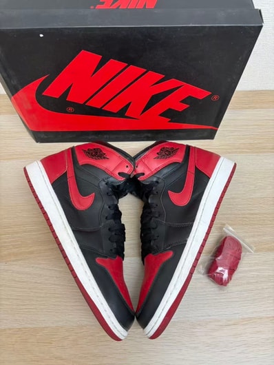 Nike Air Jordan 1 Retro High OG "Bred" (2013)