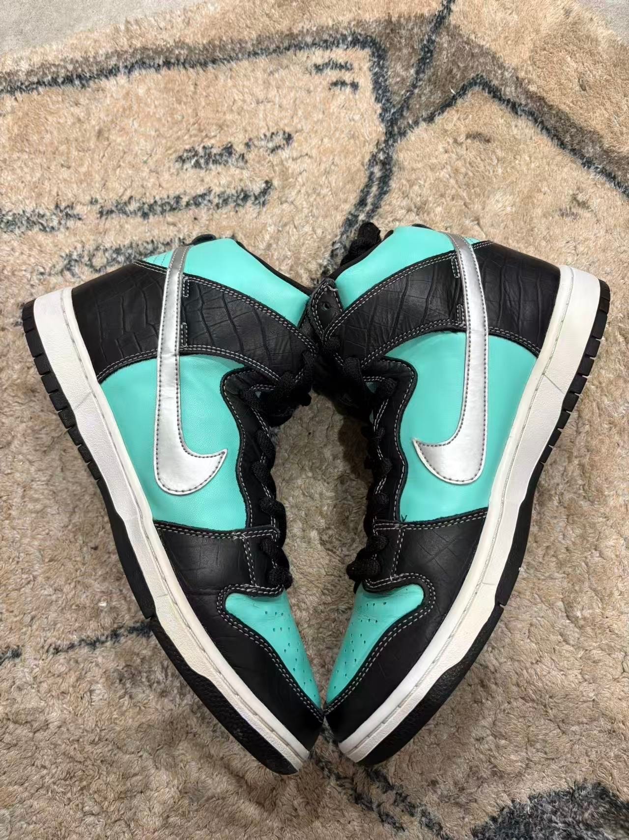 Diamond Supply × Nike SB Dunk High "Tiffany"