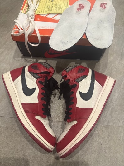 Nike Air Jordan 1 High OG "Lost & Found/Chicago"