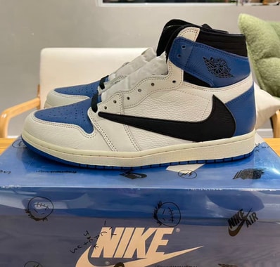 Travis Scott × fragment design × Nike Air Jordan 1 Retro High OG SP "Military Blue"