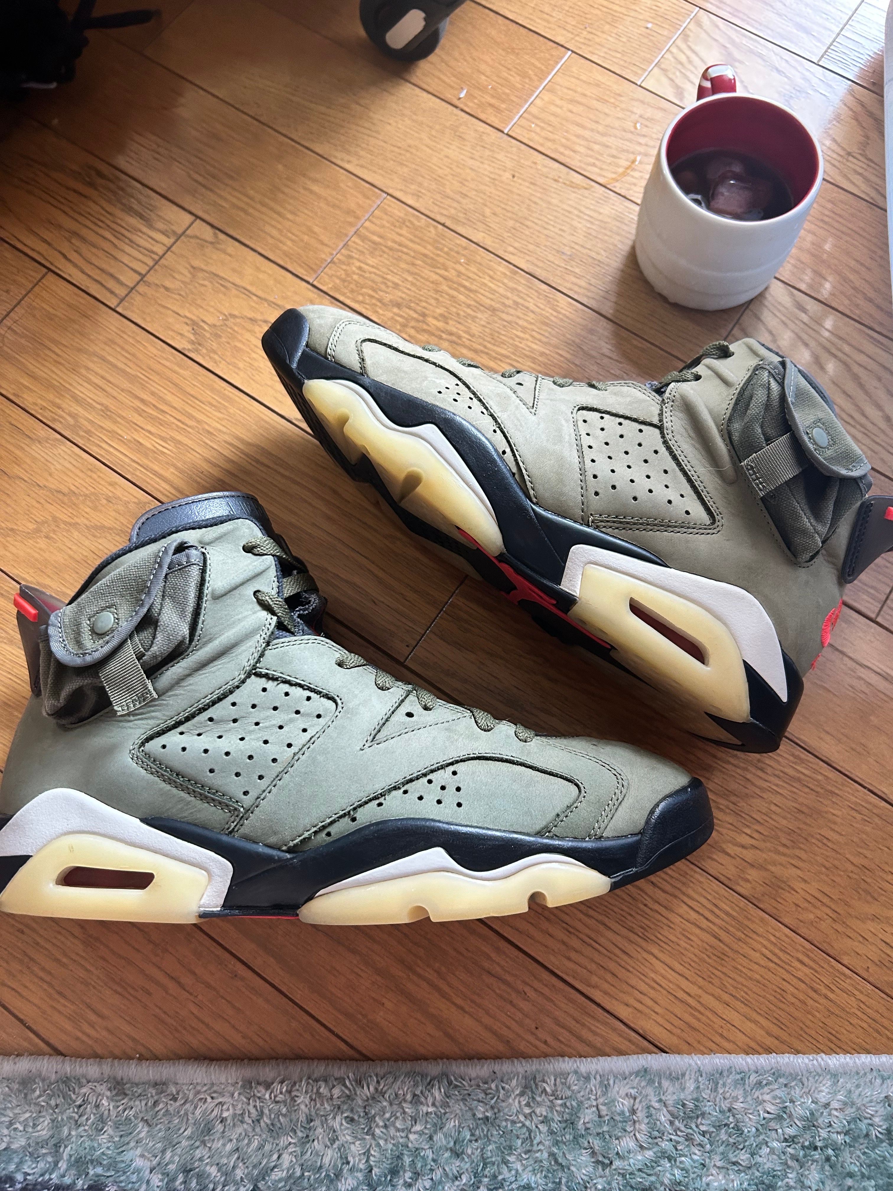 Travis Scott × Nike Air Jordan 6 Retro "Medium Olive"