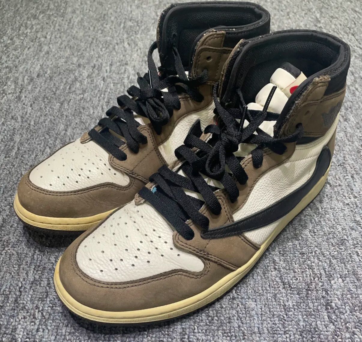 Travis Scott × Nike Air Jordan 1 Retro High OG TS SP "Sail/Dark Mocha"