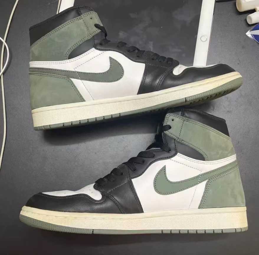 Nike Air Jordan 1 Retro High "Clay Green"