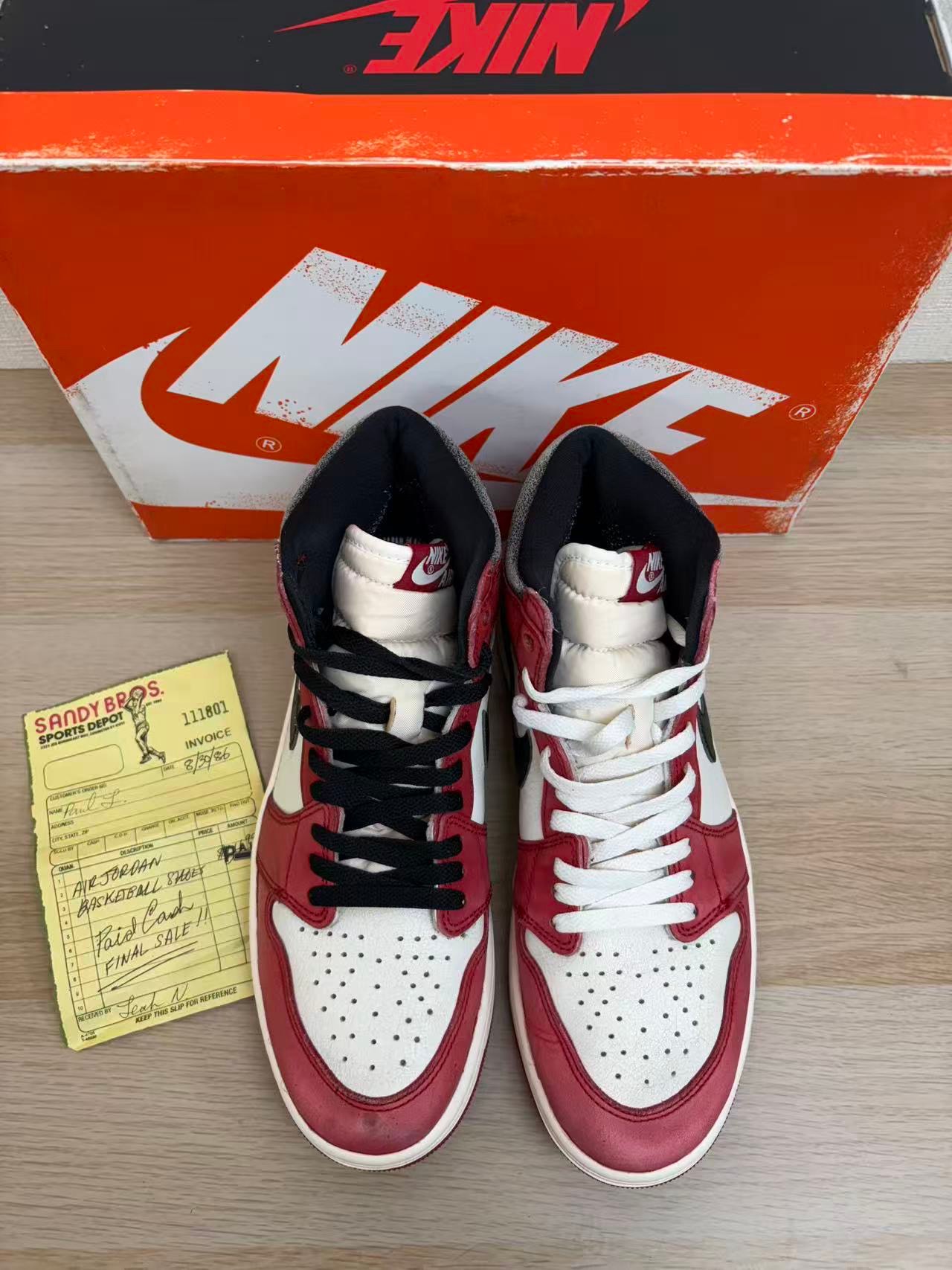 Nike Air Jordan 1 High OG "Lost & Found/Chicago"